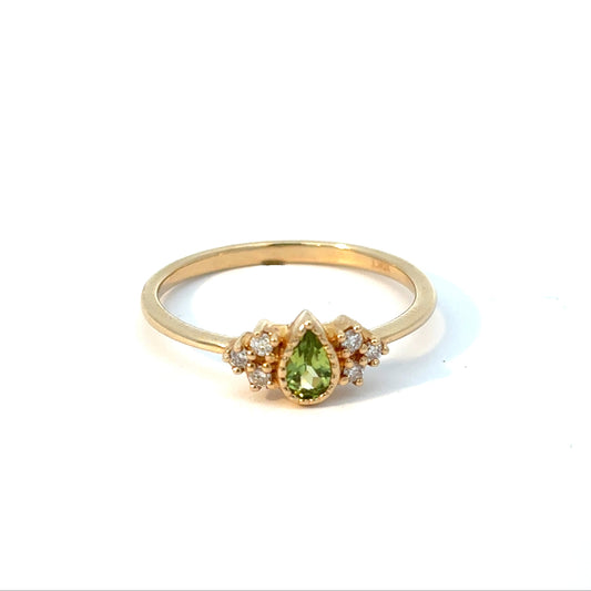 10K Yellow Gold Peridot Center Ring